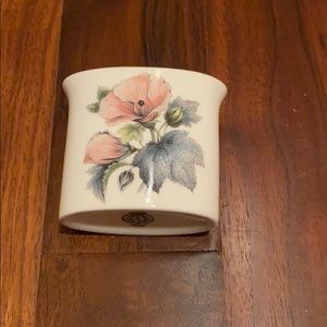 Royal Worcester vanity top accent piece